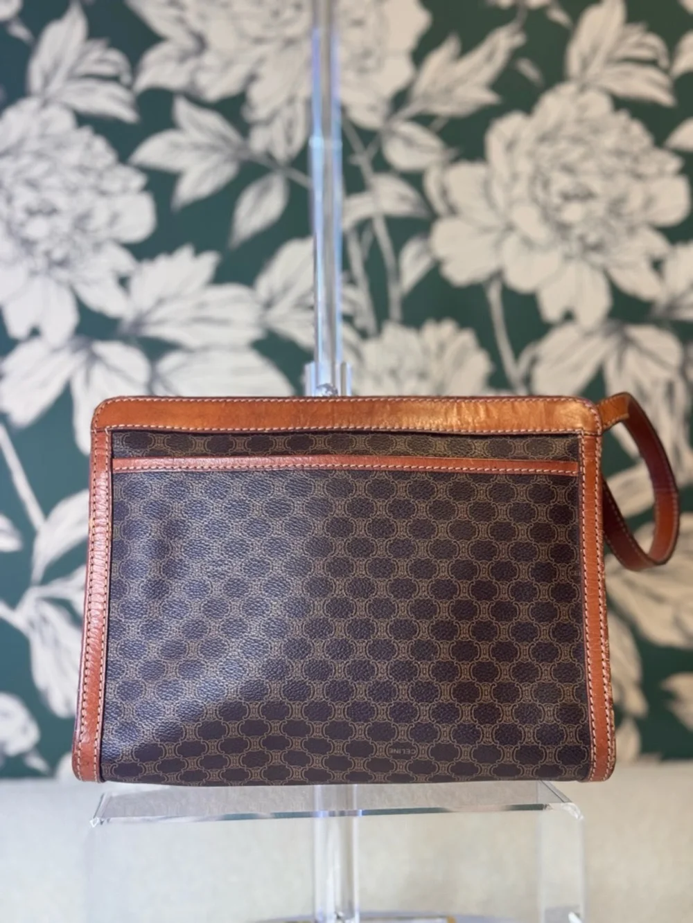 Celine Authentic Brown Patterned Wristlet  with Tan Leather Trim EUC - Picture 4 of 12